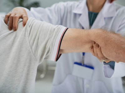 Frozen Shoulder Treatment in Ahmedabad & Gujarat – Expert Care for Lasting Relief